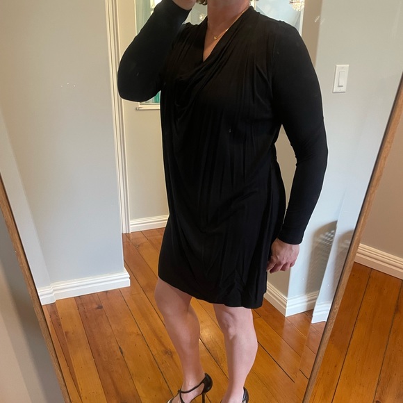 Anna Scott, size medium, long sleeve dress. Brand NWT. - Picture 3 of 8